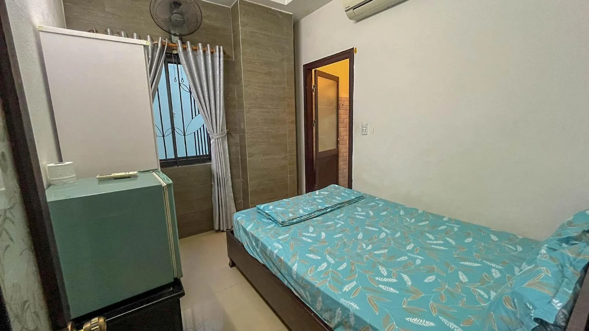 *** Hotel Ai Nghia Homestay - Banh Mi Hoi An Vietnam