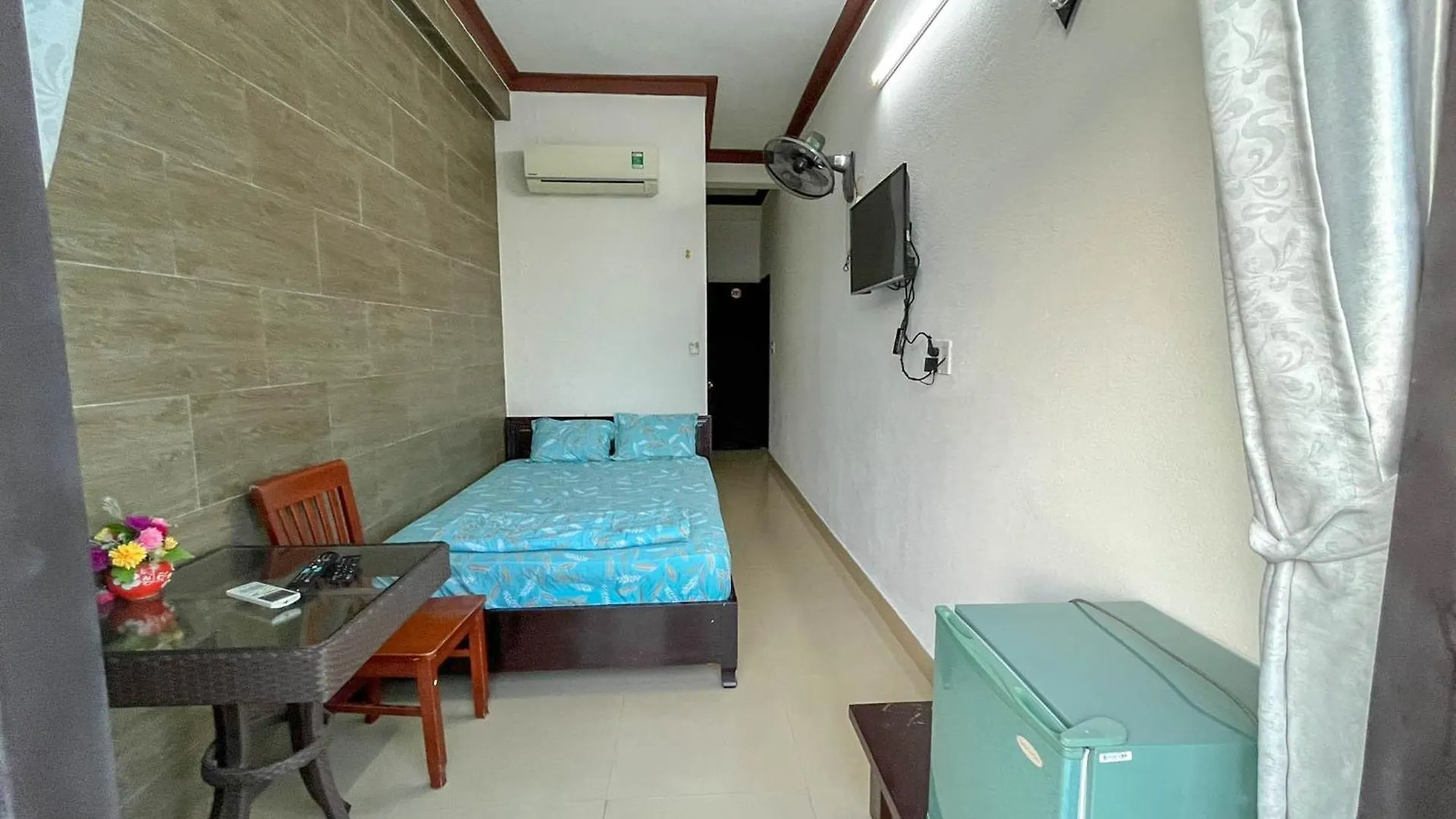 *** Hotel Ai Nghia Homestay - Banh Mi Hoi An Vietnam